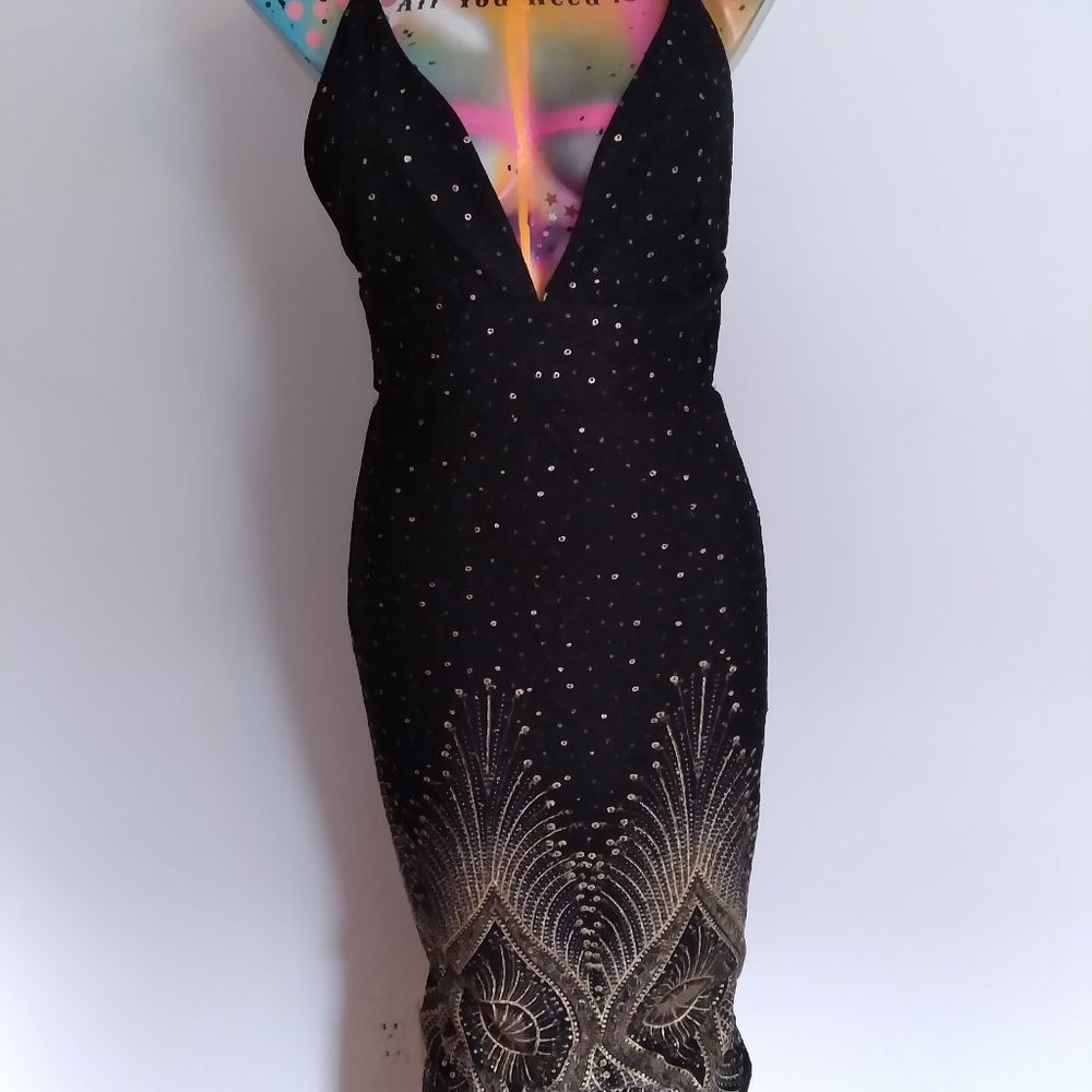 WOMANS CLOTHING - Picture 4 of 16